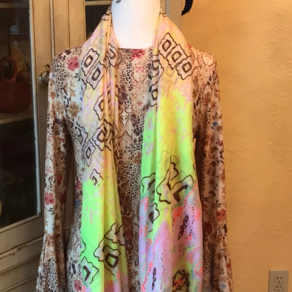 Scarfs - Picture 3 of 10